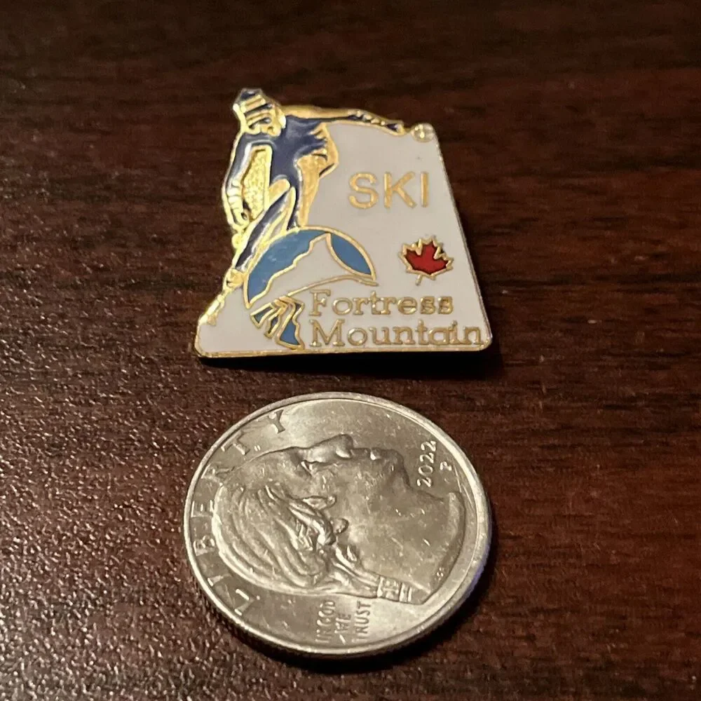 Fortress Mountain Winter Skiing‎ Canada Lapel Hat Pin